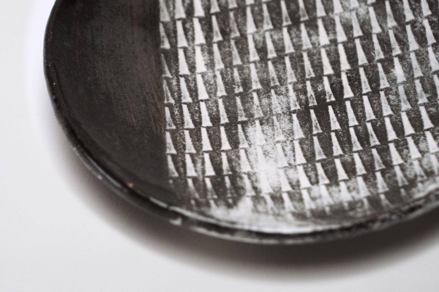 Daigo Kiln <AKA to KURO> PLATE S