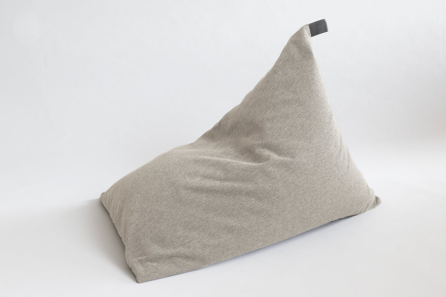 〈Daitou Shingu Kogyo〉tetra - CHENILLE Beanbag Lounge Chair, Big Size