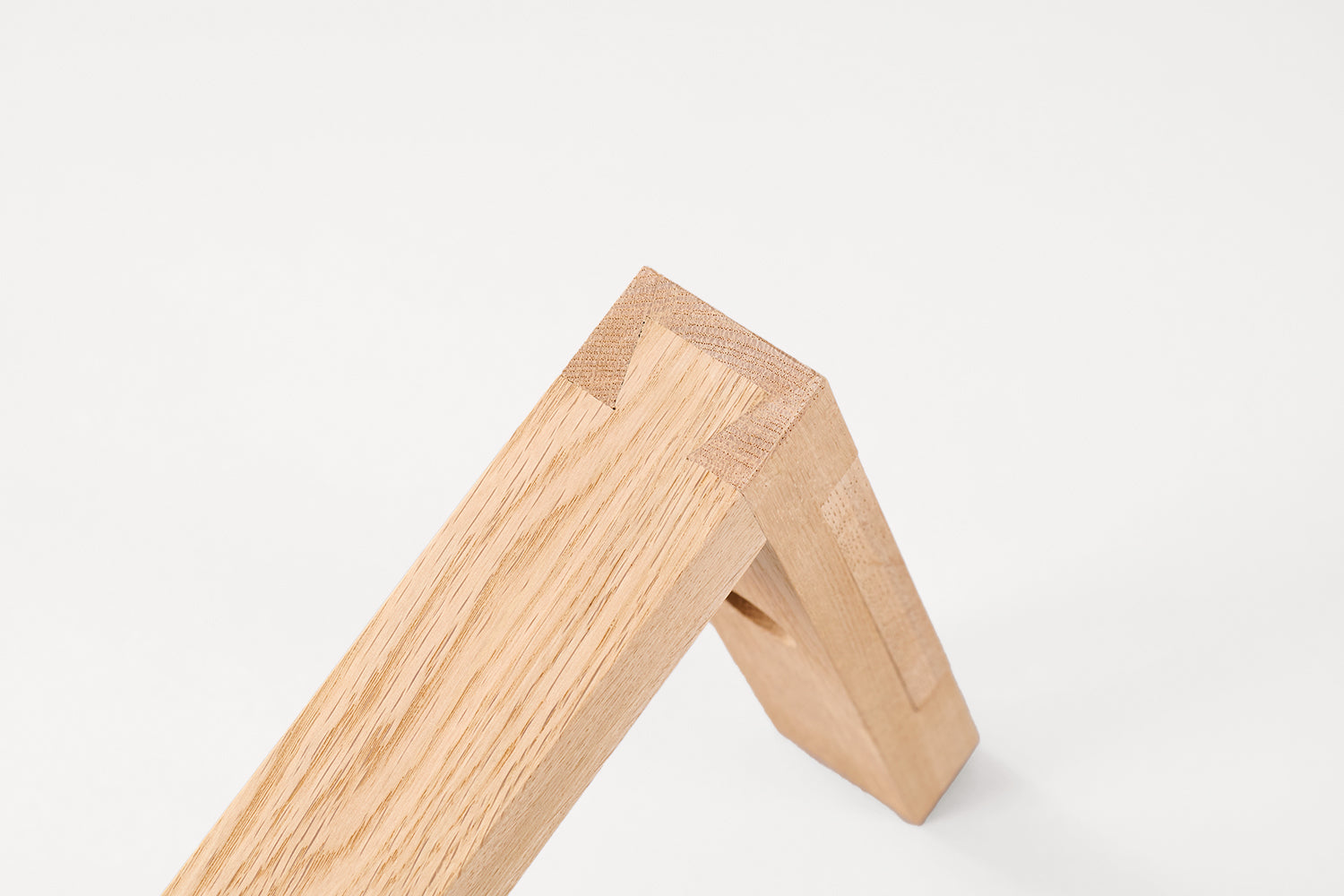 Wagasa Stand — An Elegant Display for Traditional Japanese Umbrellas