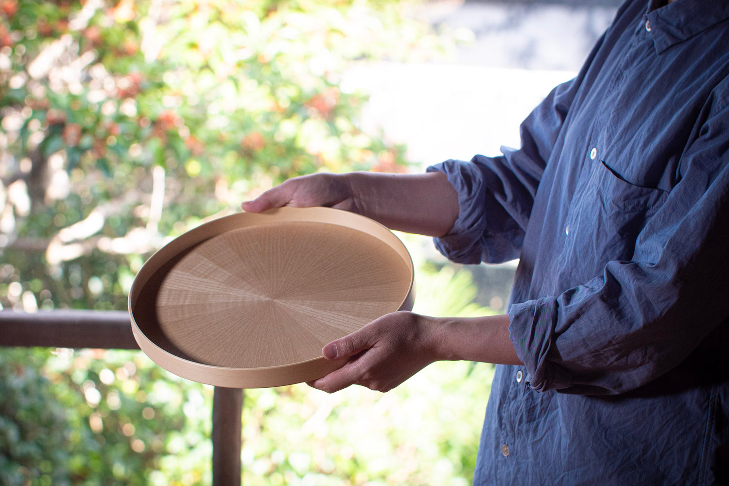 Round RAYS TRAY S White Ash