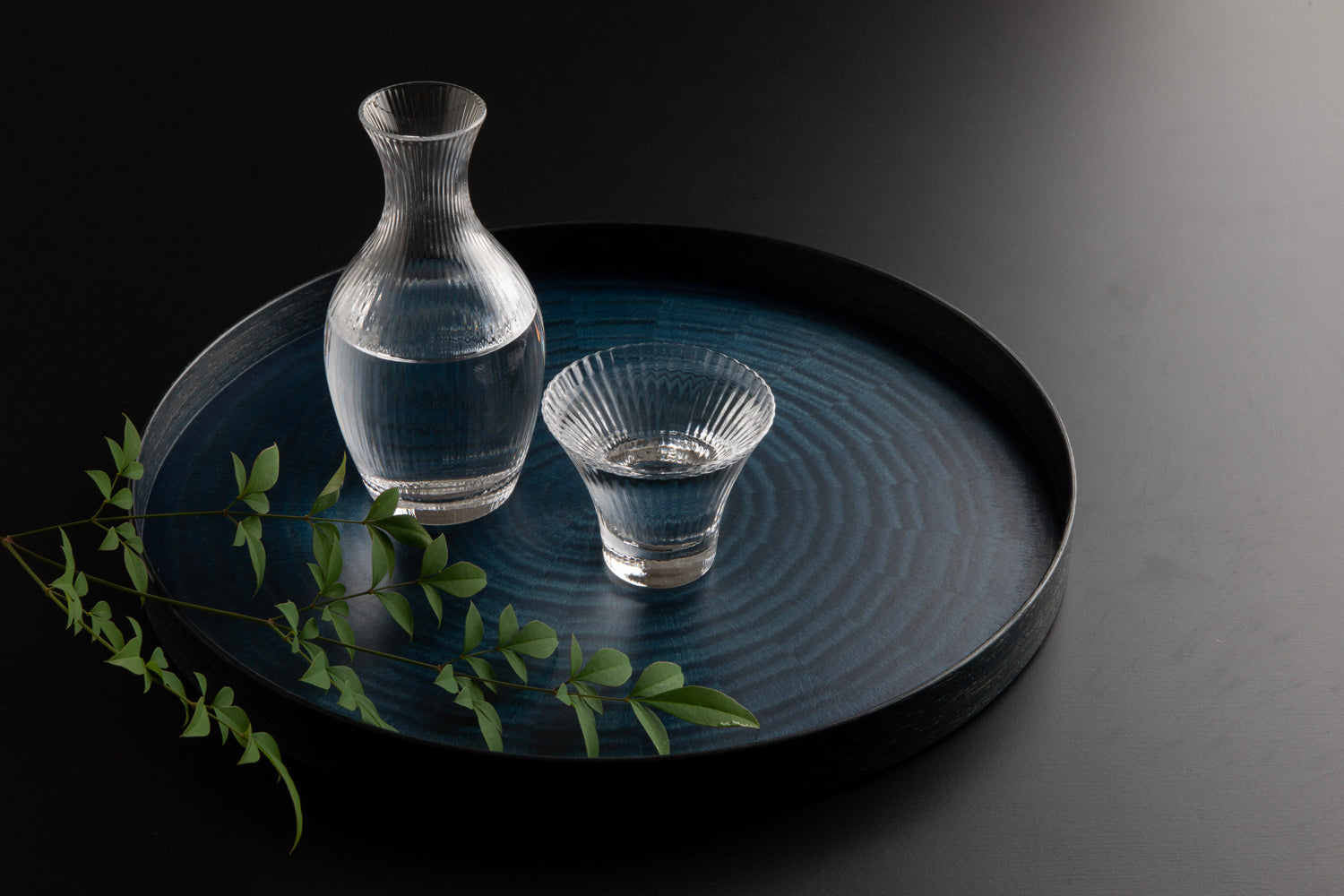 Round RAYS TRAY S White Sycamore & Aizome Indigo Finish