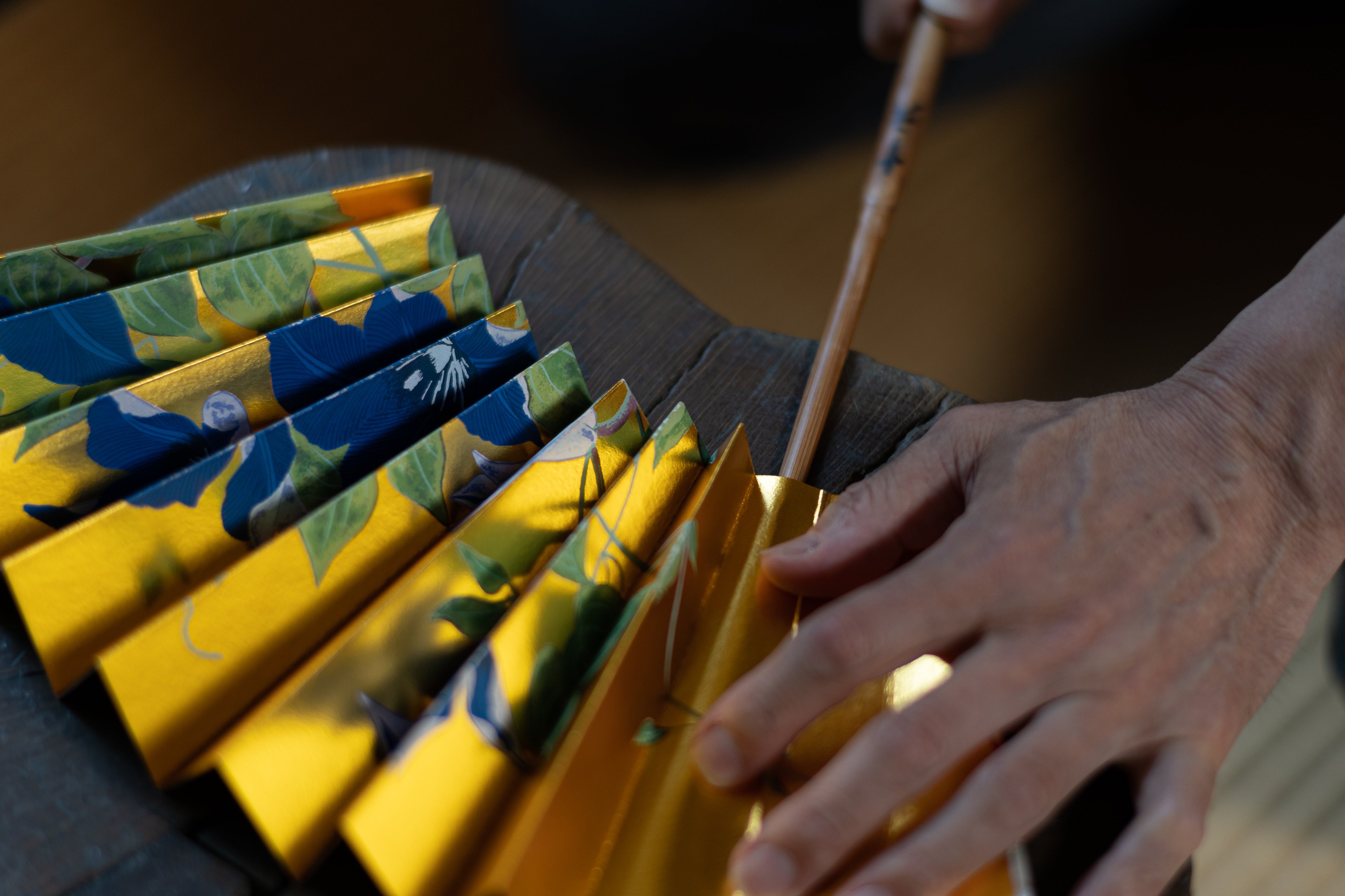 京扇子でひらく、京都の香りと情景｜大西常商店・大西 久雄〈京扇子〉