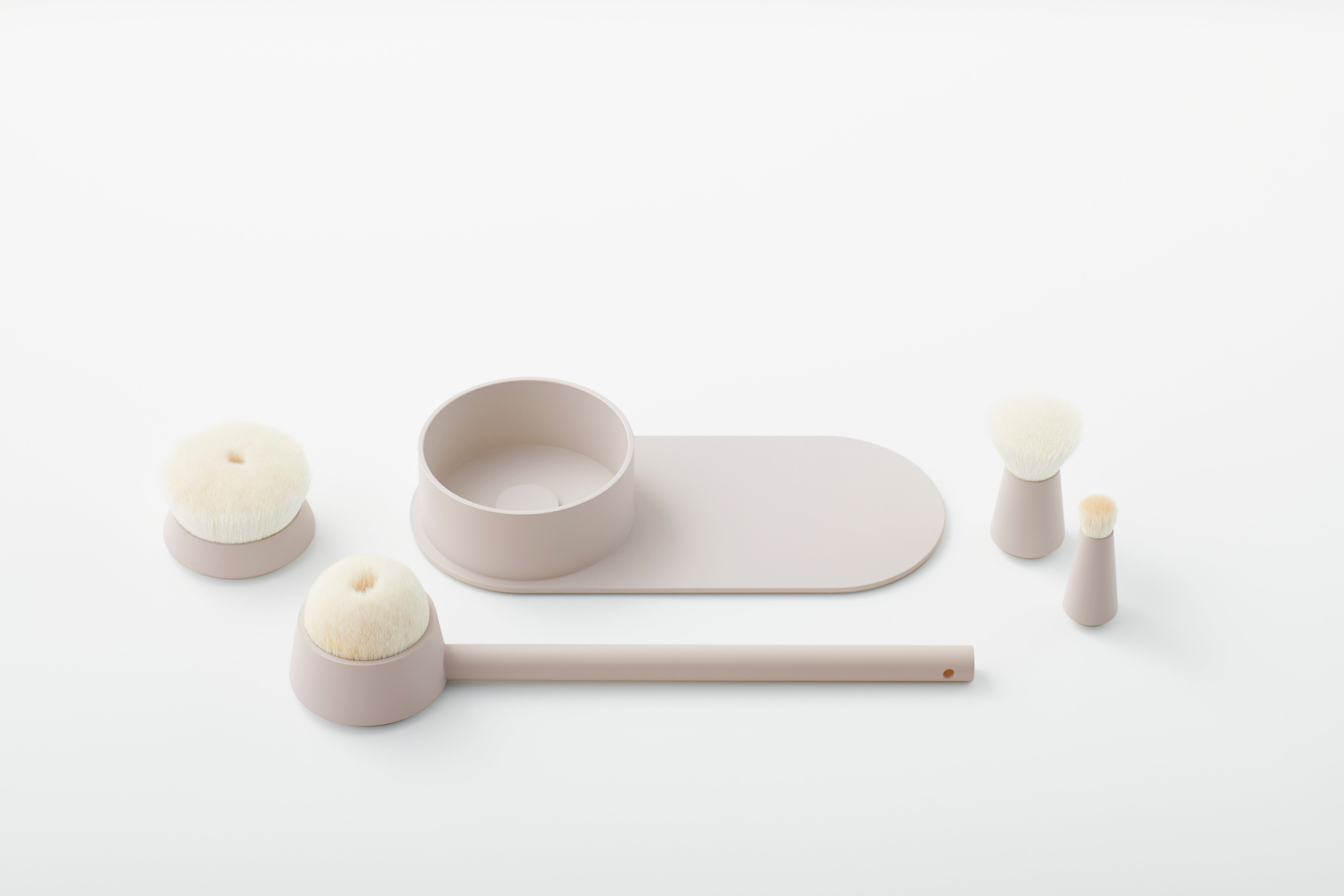 四代目が伝統に新たな風を吹き込んだ、肌と心に触れるブラシ。[村岸産業 / 村岸 直子 大阪府]