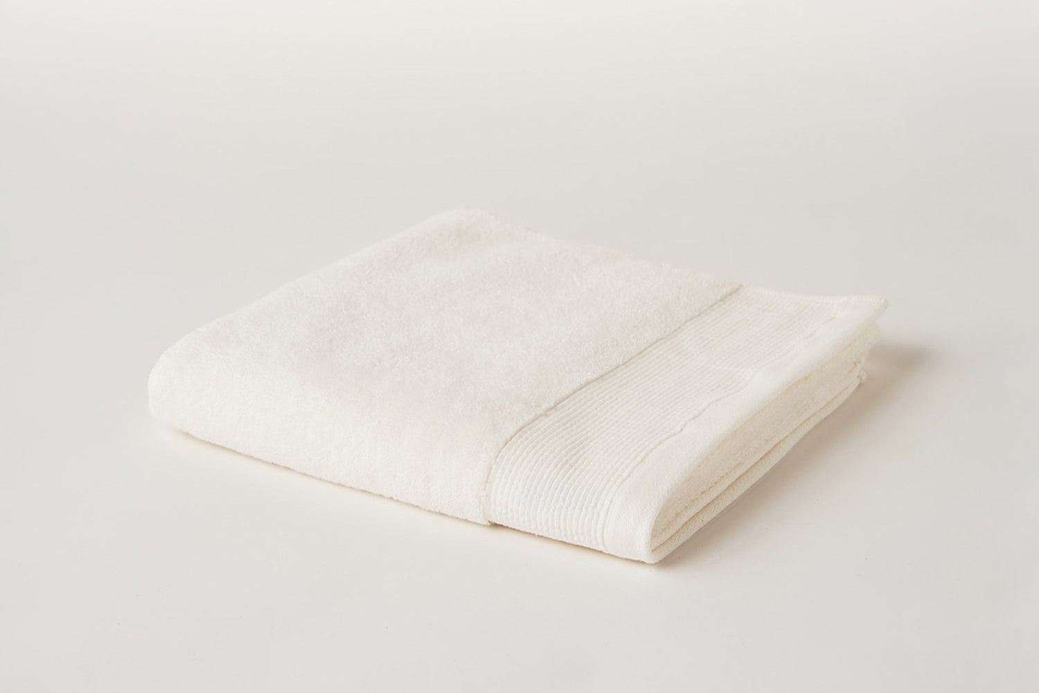 Harmonious Living with Water: Towels from the Senshu Region Roshichi Towel - Oasis Series Bath Towel