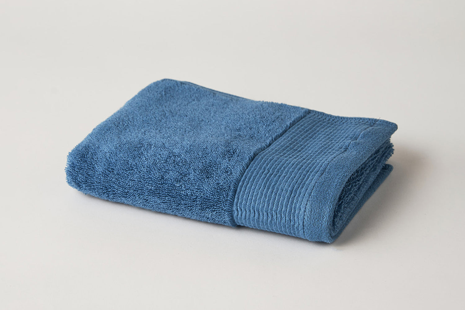 Harmonious Living with Water: Towels from the Senshu Region Roshichi Towel - Oasis Series Face Towel