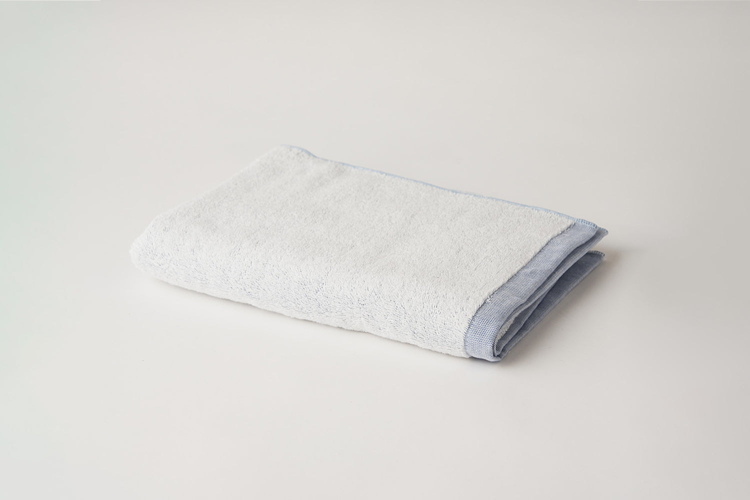 Harmonious Living with Water: Towels from the Senshu Region SHINTO TOWEL - Yukinone Series Small Bath Towel