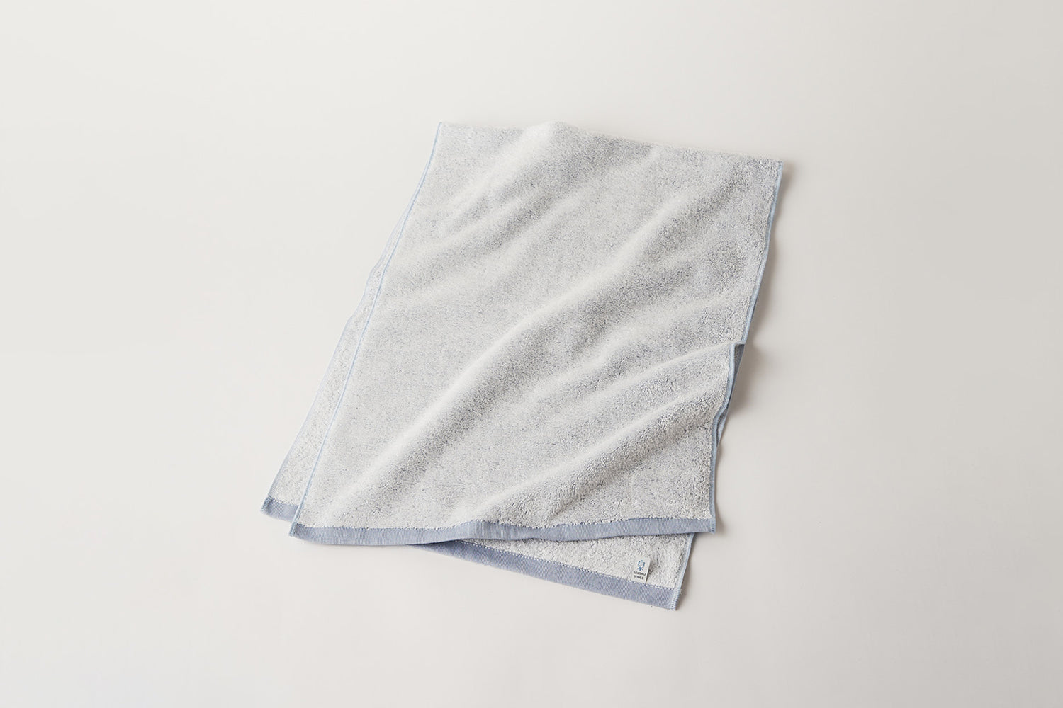 Harmonious Living with Water: Towels from the Senshu Region SHINTO TOWEL - Yukinone Series Small Bath Towel