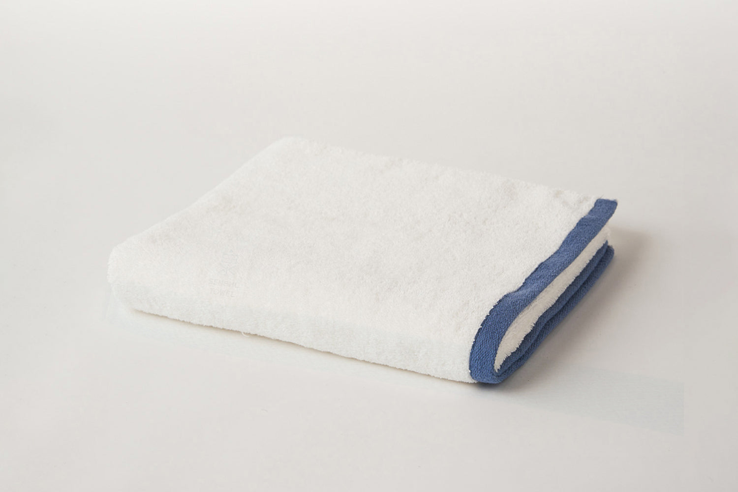 Harmonious Living with Water: Towels from the Senshu Region Ueno Towels - Angel Series Bath Towel