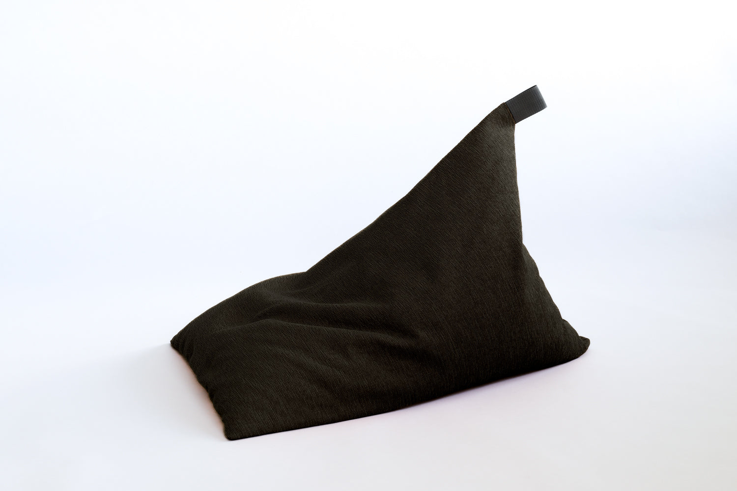〈Daitou Shingu Kogyo〉tetra - CHENILLE Beanbag Lounge Chair, Regular Size