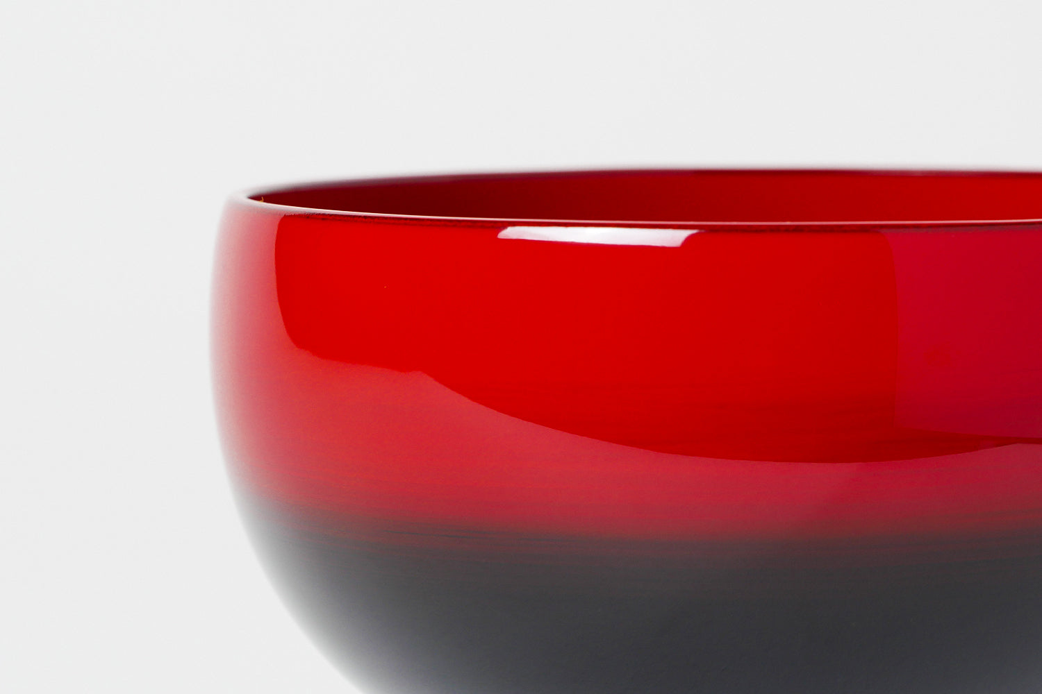 〈Wajima Lacquerware〉 Bowl with Gradient Lacquer Finish