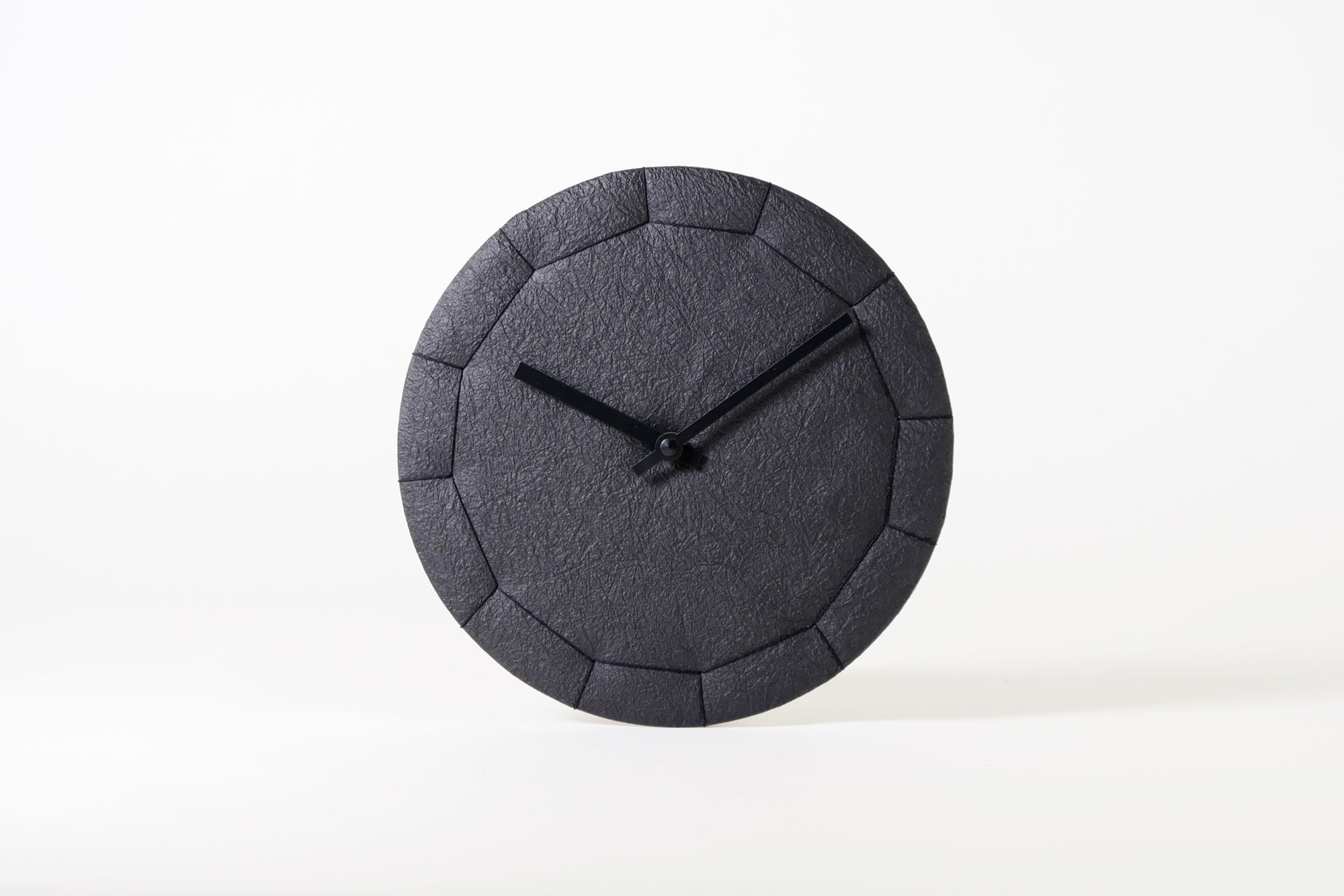 The Watoji Clock - A Timepiece Crafted from Rare Kurotani Washi Paper