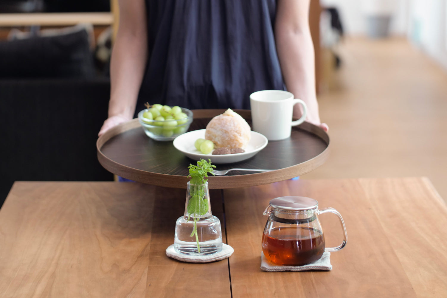 Round RaysTray L Ebony