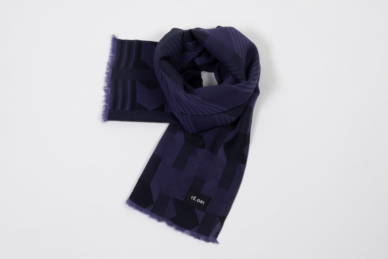 Karami-Ori Geometric Stole